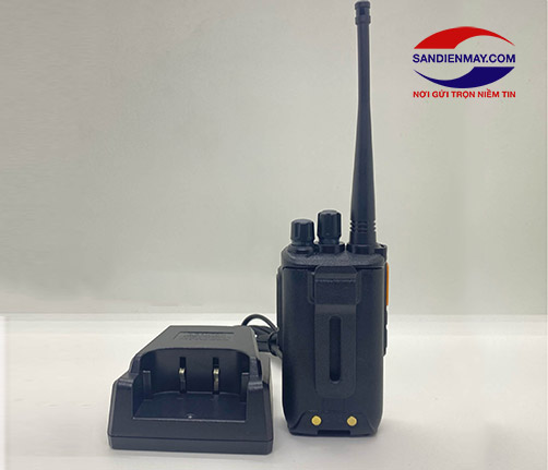 Máy bộ đàm cầm cầm tay Kenwood NX-550